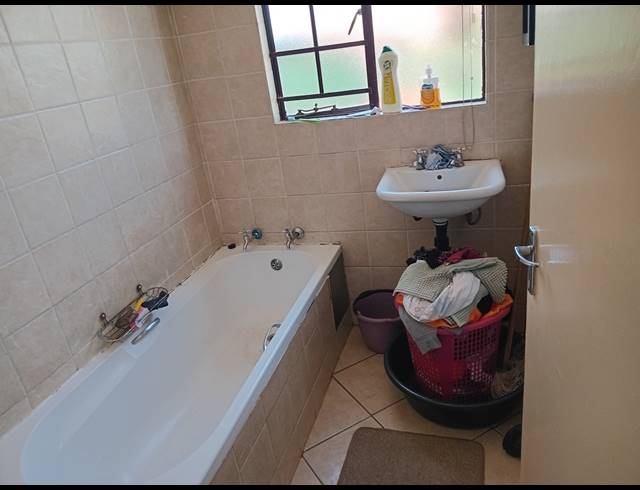 3 BEDROOM FREEHOLD TO LET IN COSMO CITY